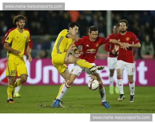 梦剧场的余晖与顿河畔的坚韧：曼联对阵罗斯托夫的战术博弈与红魔铁血记忆